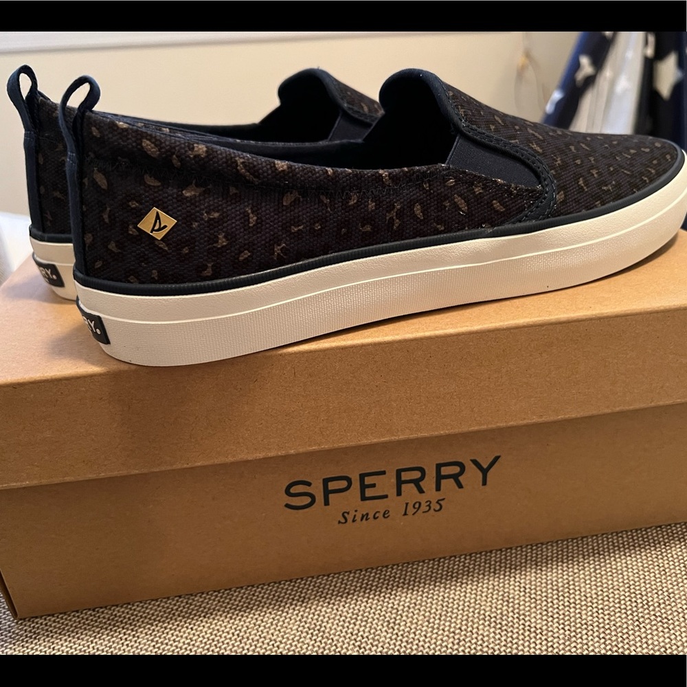 Women’s Sperry slip on sneaker, blue/animal print, size 11